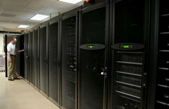 松下蓄電池LC-P1242被應用在天津某大型購物廣場數據機房